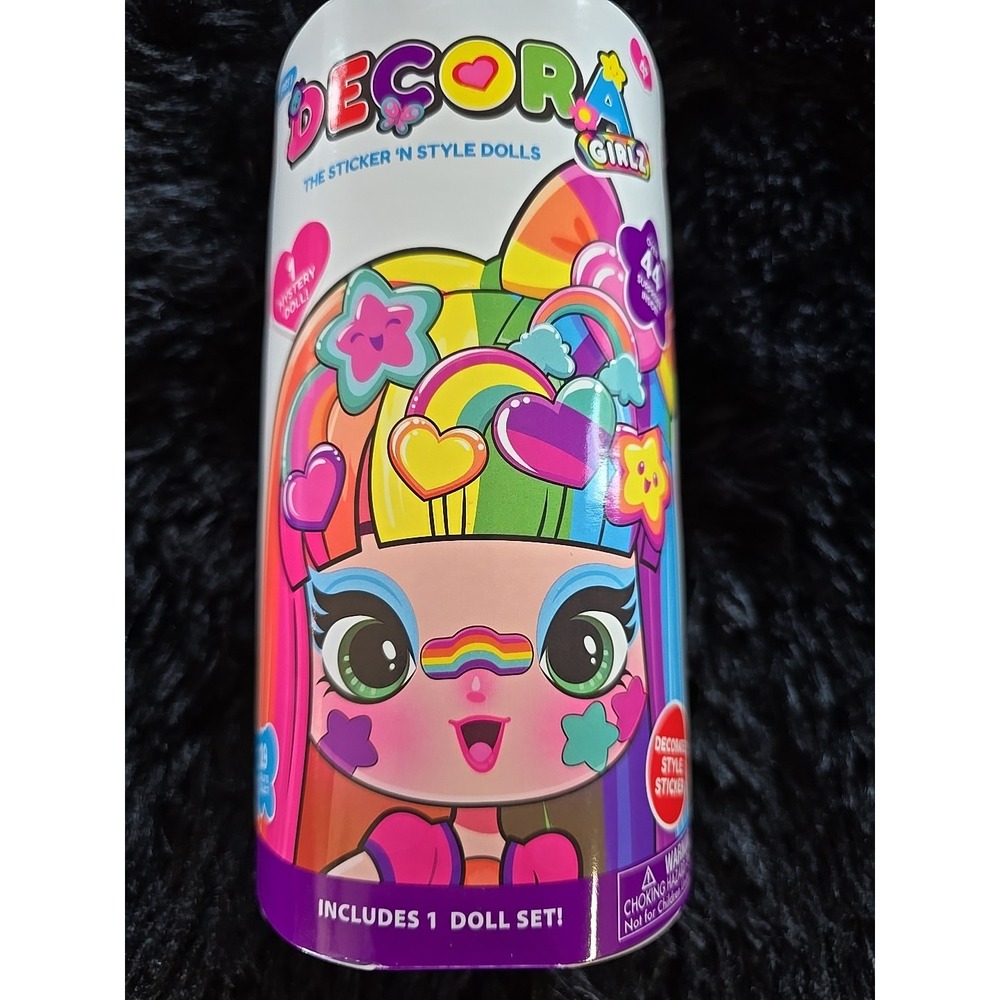 Decora Girlz 5" Collectible Dolls, 8 Surprises to UNbox, Fun Fashions & Sticker